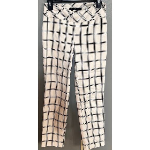 Up‎ Pants Ankle Length White with Black thin Lines Size 4  Pull On - Picture 1 of 6